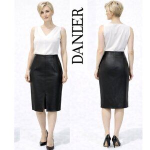 Danier Black Leather Pencil Skirt Front Slit Genuine Leather Classic Midi Size 6